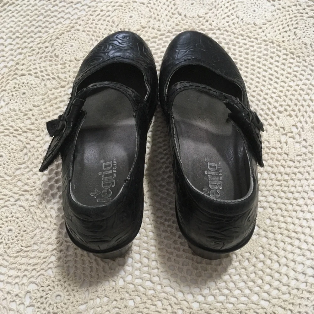 Algeria by PG Lite Black Flower Pattern Clog Shoes - Picture 3 of 8